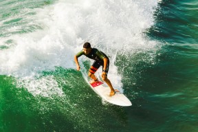 星空体育在线登陆-体育教练员职业发展路径及支持政策建议，体育教练相关技能